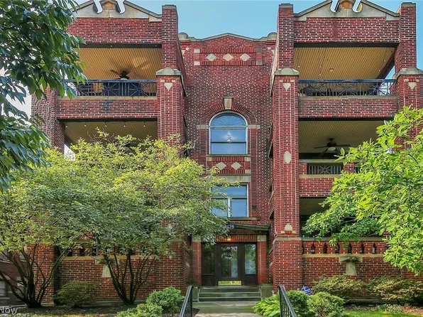 2476 Derbyshire Rd APT 1, Cleveland Heights, OH 44106