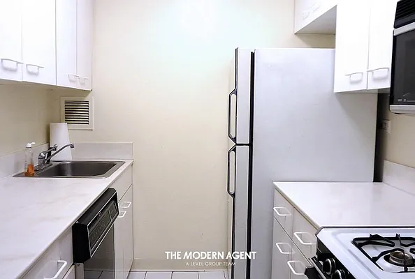 Rented by Level Group | media 42