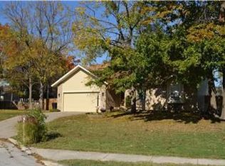 3843 W Blake Ct, Springfield, MO 65807