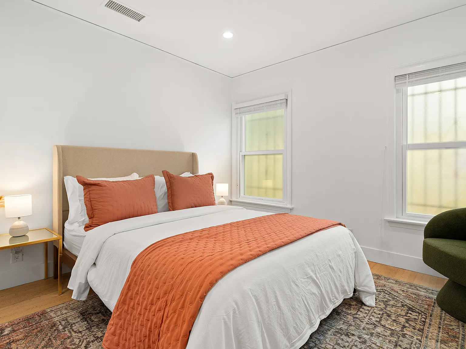 3 bed, 1487 sqft, $6,250 — Photo 3