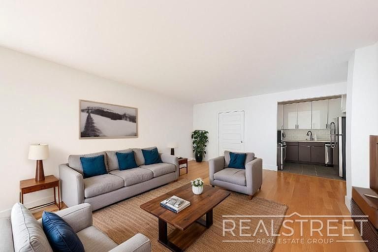 1st image of 9002 Queens Blvd APT 413