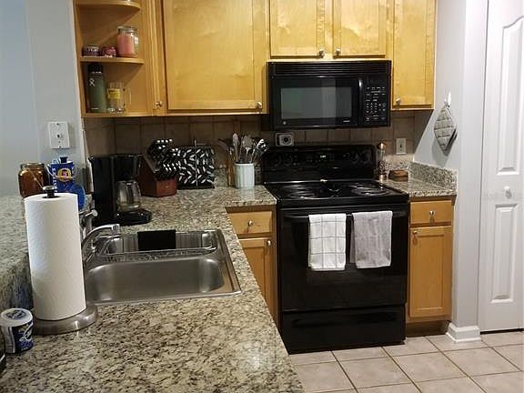 4th image of 4207 S Dale Mabry Hwy Unit 8109