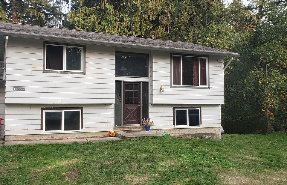 1st image of 14409 54th Dr NE