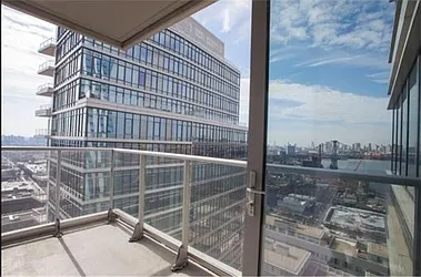 Rented by R New York