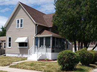 1208 Manistique Ave, South Milwaukee, WI 53172