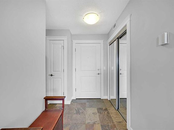 2nd image of 725 E 4th St NE #309