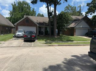7011 Blanco Pines Dr, Humble, TX 77346