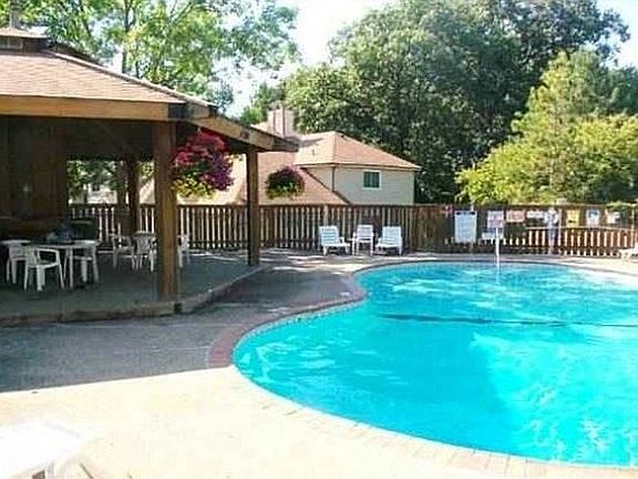 5th image of 14367 Fairway Dr