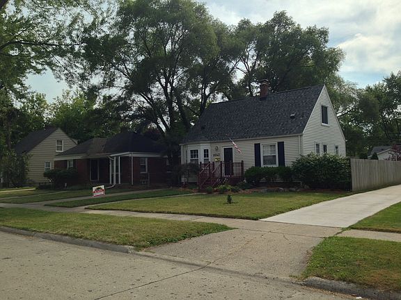4th image of 2343 Cummings Ave