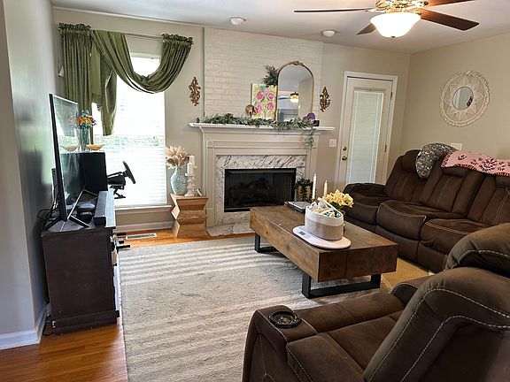 4th image of 5744 Sundown Ct