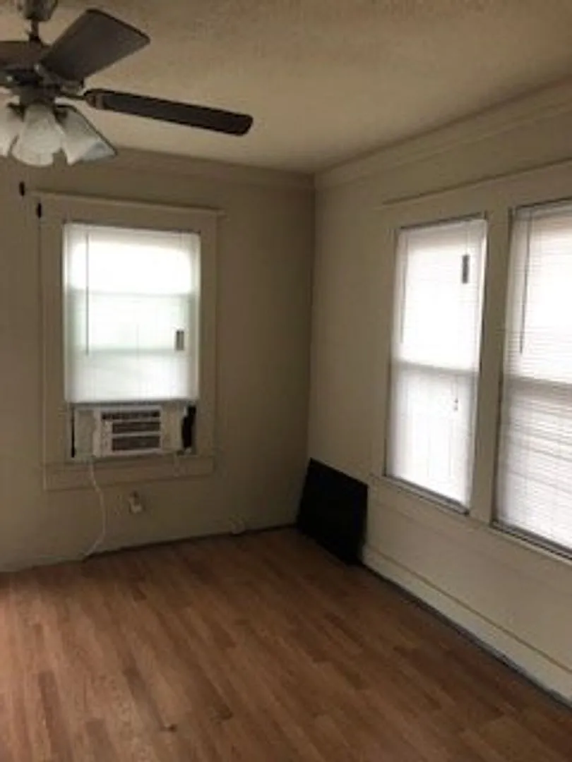 Three Bed, One Bath Home — Photo 2