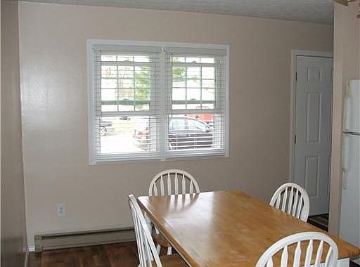 4th image of 609 E Light St