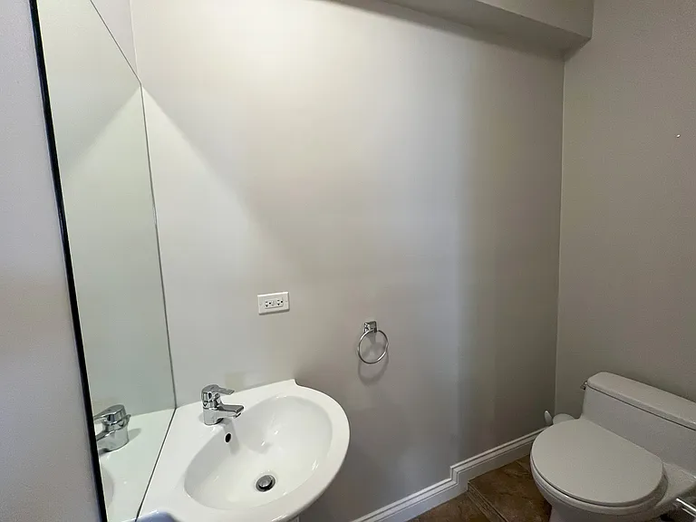 1811 W Cortland St #1A — Photo 18