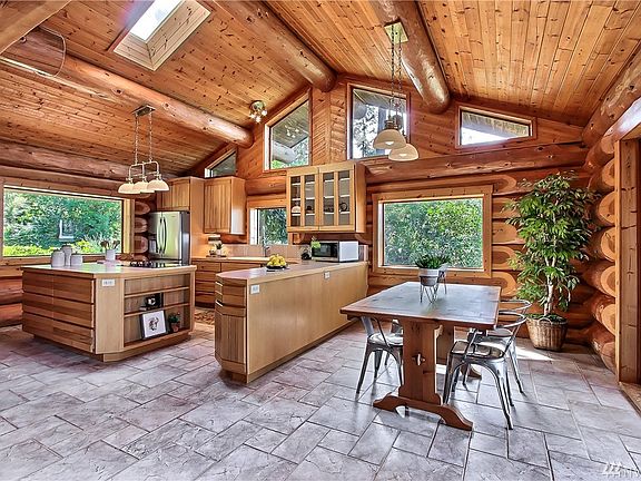 4th image of 4916 Madrona Beach Ln NW