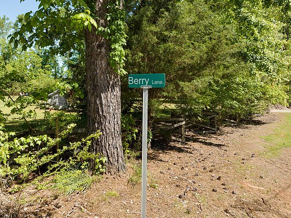 3rd image of 48/- Acres Berry Ln