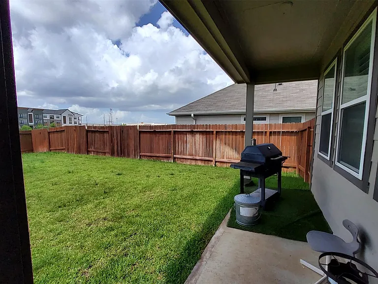 24723 Bastiani Canvas Ln — Photo 46