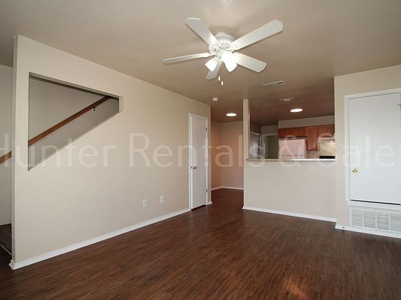 4th image of 3904D Gus Dr
