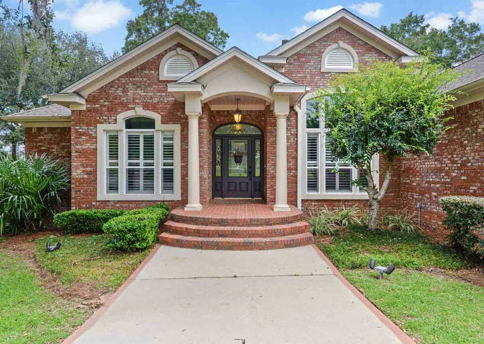 1st image of 414 Summerbrooke Dr
