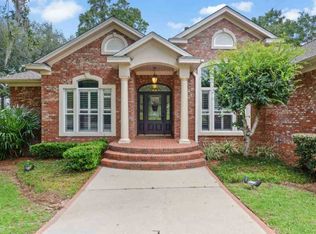 414 Summerbrooke Dr, Tallahassee, FL 32312