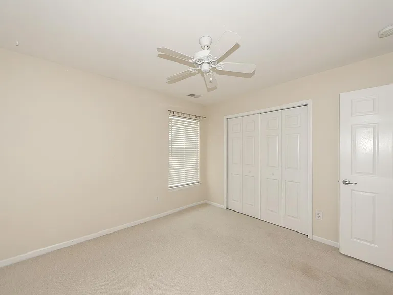 1005 Summerhaven Pl #F — Photo 16