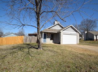 12 Brookhaven Ct, Bentonville, AR 72712