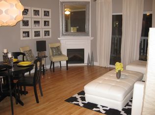 2323 Suncrest Vlg, Morgantown, WV 26505