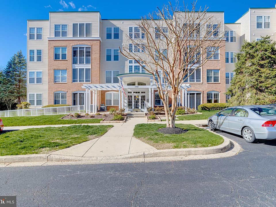 1st image of 1302 Scottsdale Dr Unit 170