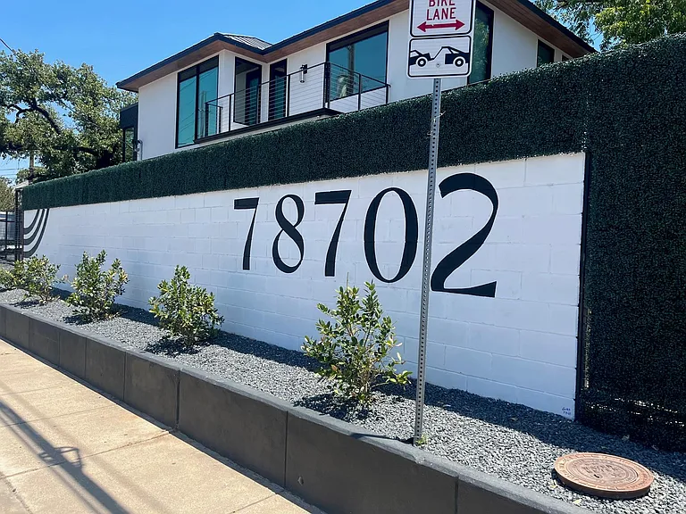 1901 Hamilton Ave — Photo 30