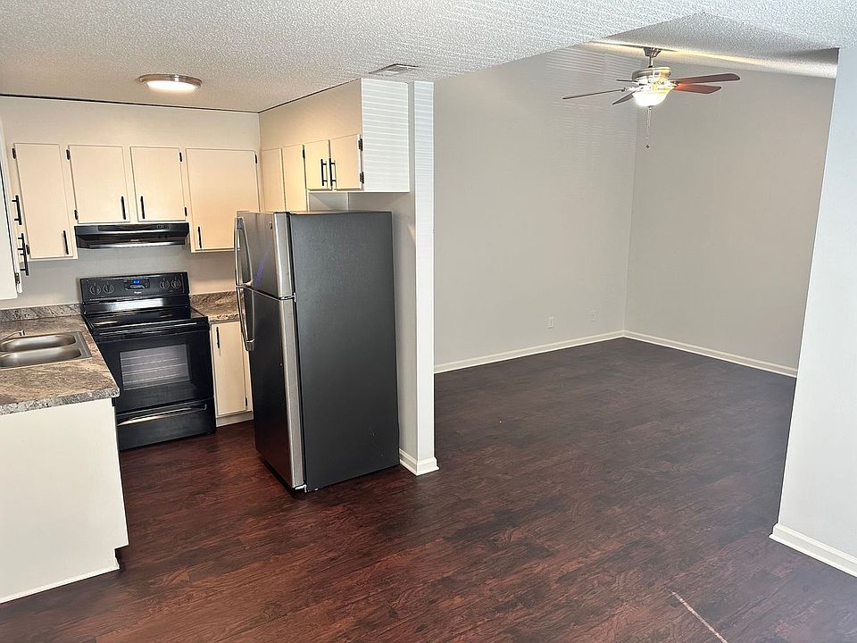 University Northside Apartments 9517 Newell Hickory Grove Rd