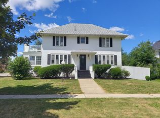 301 N Main St, Capac, MI 48014