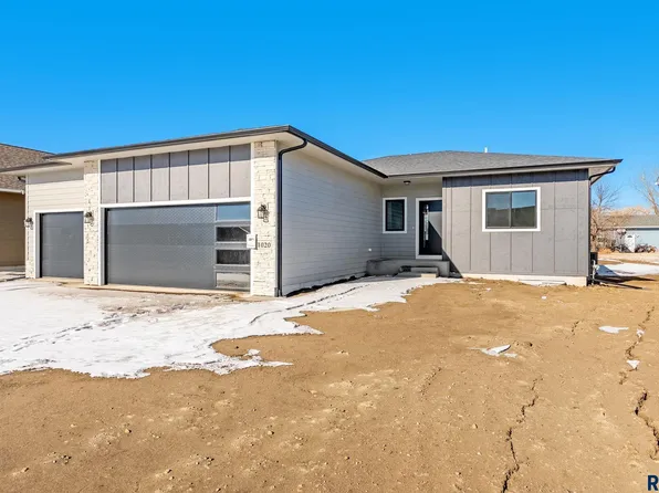 1020 E Fannings St, Tea, SD 57064