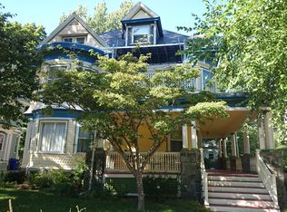 29 Manchester Rd, Brookline, MA 02446