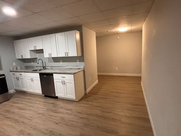 2 Pleasant St APT 11