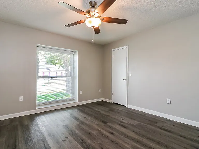 706 Hazy Meadow Ct — Photo 9