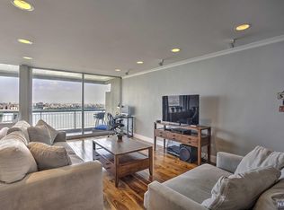 2 Horizon Rd APT 1027, Fort Lee, NJ 07024