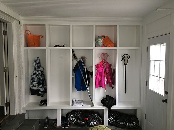 5th image of 954 Gladstone Dr SE