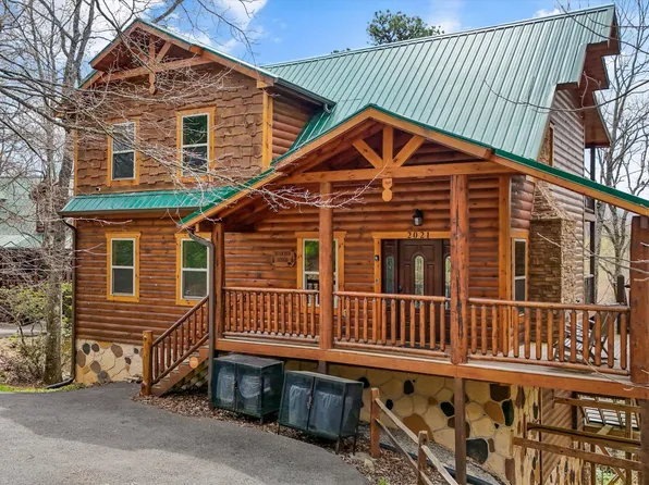 2021 Settlers Ridge Way, Gatlinburg, TN 37738