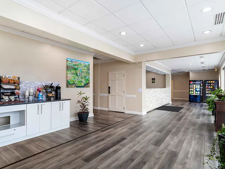 Lobby and Guest Check-in