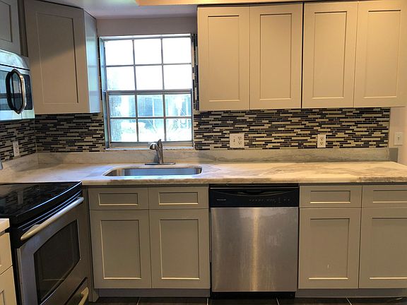 2nd image of 5149 La Mancha Ct