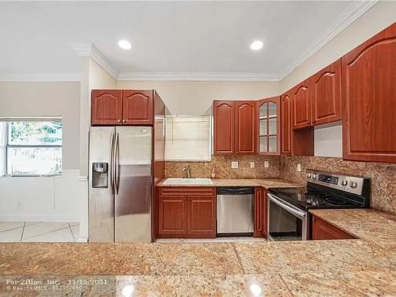 5th image of 2501 NW 8th St