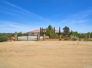 7438 Woodcliff St, Phelan, CA 92371