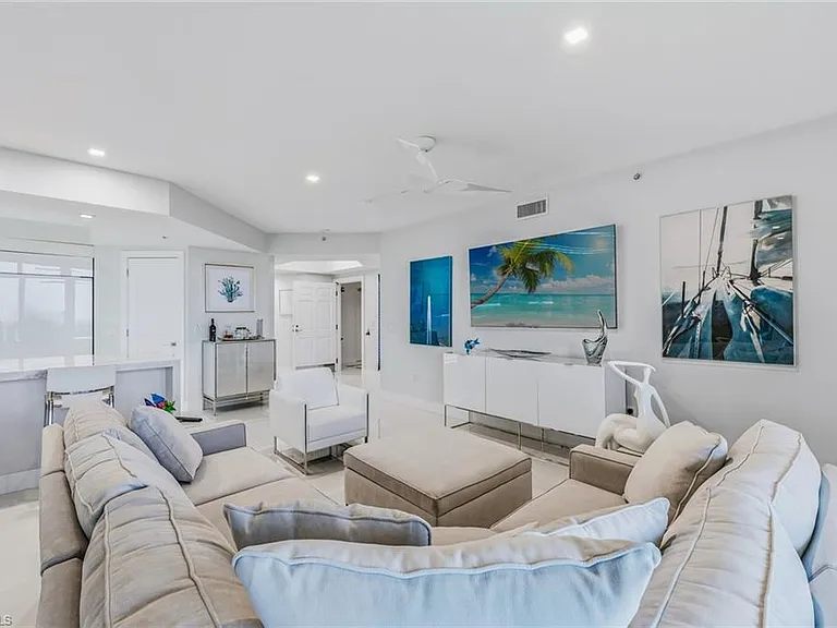 1065 Borghese Ln #1503 — Photo 8