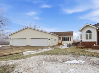 536 10th Ave N, Casselton, ND 58012