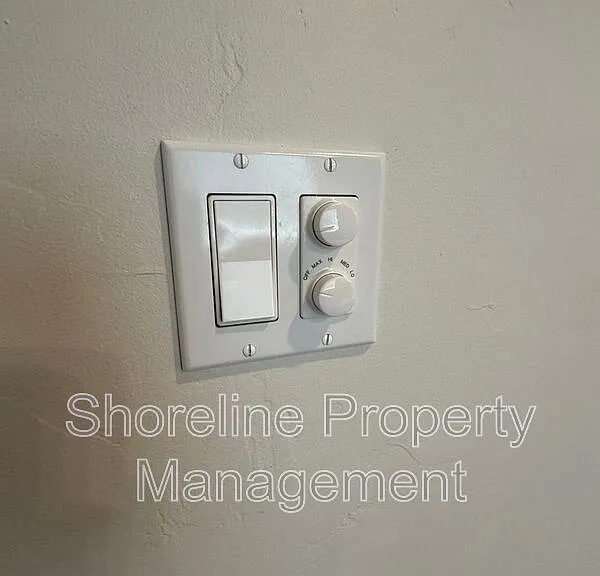 511 Diamond Lake St — Photo 29
