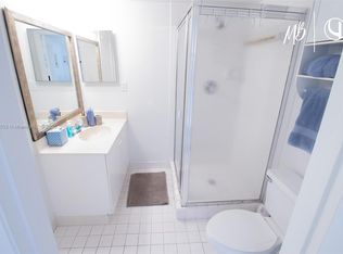 17801 N Bay Rd APT 410, Sunny Isles Beach, FL 33160