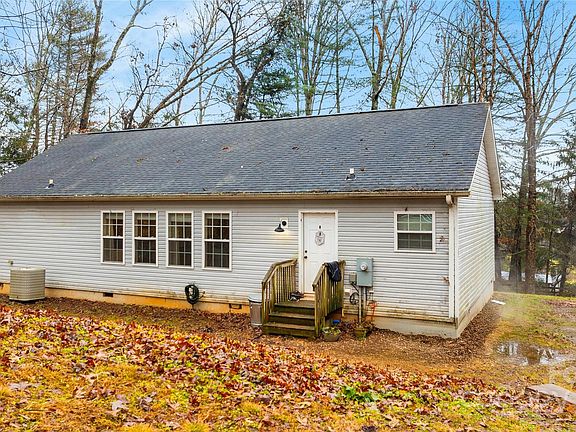3rd image of 50 Cearley Ln