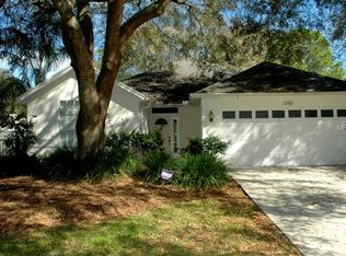 17769 Esprit Dr, Tampa, FL 33647