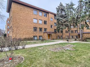 7351 N Ridge Blvd APT 1A, Chicago, IL 60645