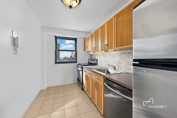 Sold by The Agency | media 4