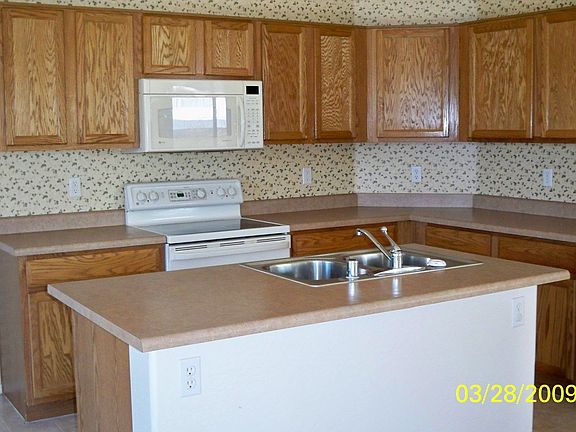 3rd image of 17283 W Elizabeth Ave